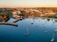 Coastal setting minutes from beach and shops Hotel a Ulladulla