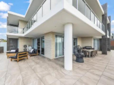 Coastal setting minutes from beach and shops Hotel a Ulladulla