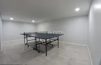 House minutes away from downtown Dells