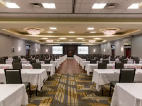 Hilton Chicago/Oak Lawn Hotels in Cook County