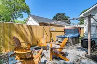 Private Hot Tub & Cold Plunge: Fayetteville Gem! Hotels in Fayetteville