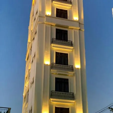 Elisa Hotel