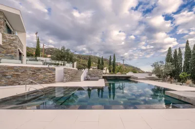 Elia Cove Luxury Villas & Residences Hotels near Corinth Canal