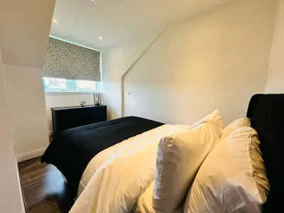 Barnet House Serviced Apartments Hotels near The Harbours of Limekilns