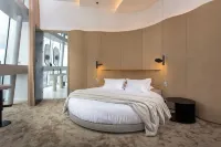 Vilnius TV Tower Apartments Debesys