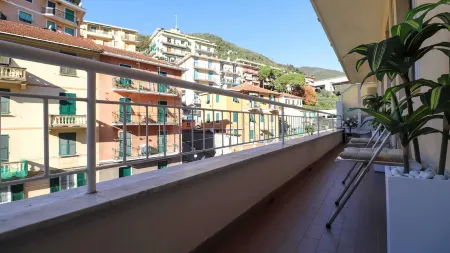 Italianway - di Sciorno 5