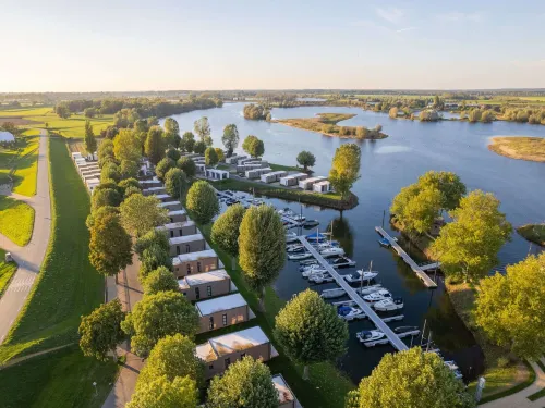 Cozy Riverside Escape Hotels in Tiel