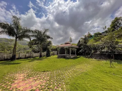 CosmicStays Lilac Villa Luxury Villa Hotel a Bhadas Bk.