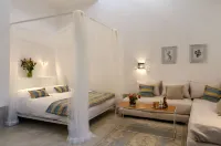 Riad Sapphire & Spa Hotels near Le Tanjia
