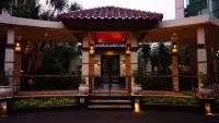 Kristal Hotel Jakarta Các khách sạn gần National Institute of Science And Technology