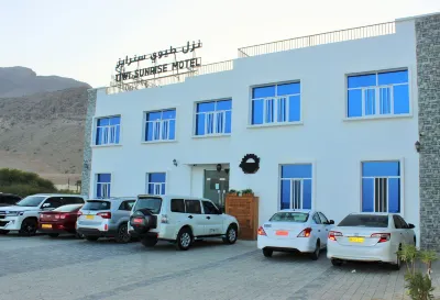 Tiwi Sunrise Hotels near Wadi Shab