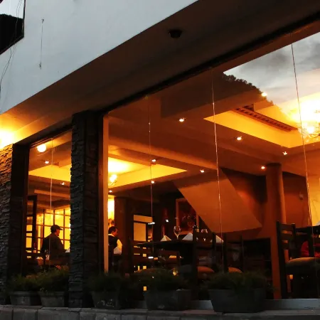 Inti Punku Machupicchu Hotel & Suites Отели в г. Агуас-Кальентес