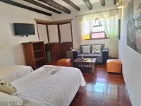 โรงแรม VILLA DEL ANGEL - ที่มีที่จอดรถ