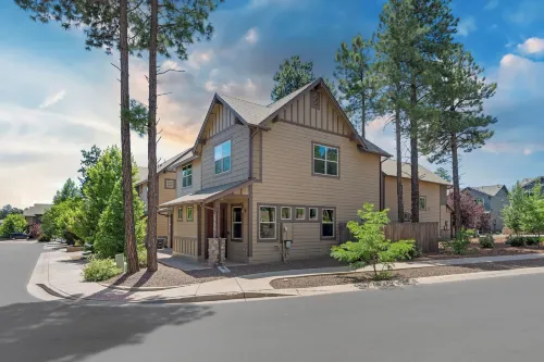Pico Hotels in Flagstaff