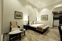Chanakya Bnr Hotel