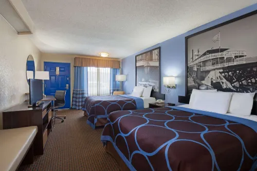 Super 8 by Wyndham Hammond Hotels in Springfield