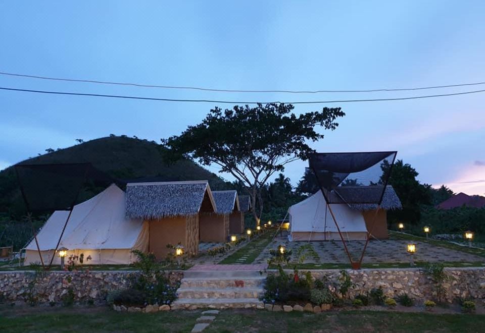 디 아카시아 글램핑 파크