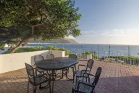 Sunny Cove Manor