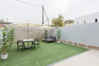 Liiiving in Matosinhos- Colorwave Terrace House Hotels near Boutique(dos Relógios Plus Norte)