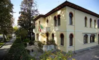 Atika & Atif - Casa Villa Gardenia Venice