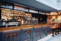 Kings Arms - Egham - Near Windsor Hotels in Egham