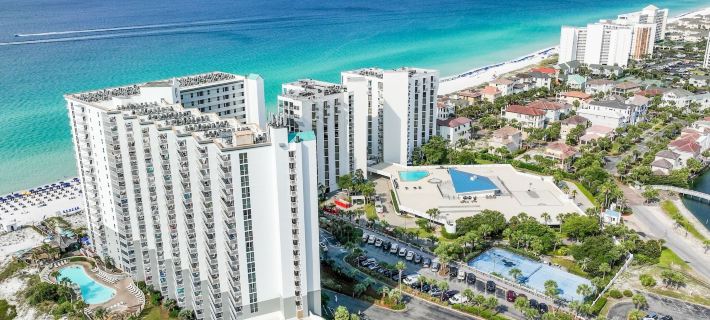 Pelican Beach Resort by Panhandle Getaways Hotels in Destin