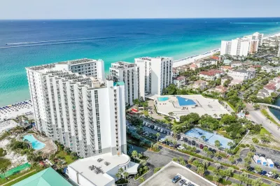 潘韓多鵜鶘海灘度假村 鄰近德斯坦港（Destin Harbor）的酒店