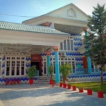 Shahi Palace Guest House Hotels near Bacha Khan International Airport
