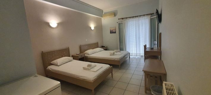Artemis Hotel Hotele w: Euboea
