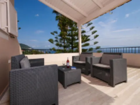 Villa Litsa Large Private Pool Walk to Beach Sea Views A C Wifi Hotels in Benitses