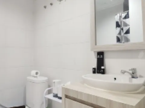 Nice Cozy Studio at Paltrow City Apartment Hotels in Banyumanik