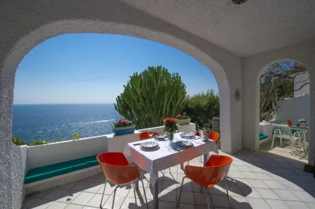 Casa Giovannina - Charming Fisherman s House with Stunning Views