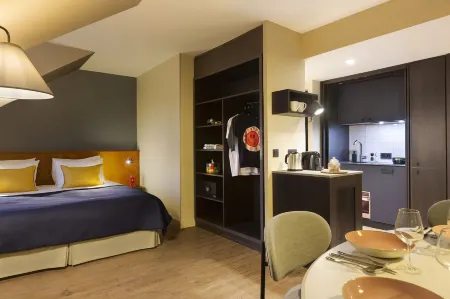 RockyPop Grenoble Hotel Отели рядом с достопримечательностью «Музей сопротивления и де­портации»