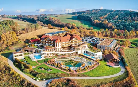 Der Birkenhof Spa & Genuss Resort Отели рядом с достопримечательностью «St Josef»