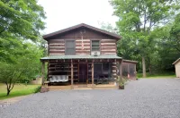 Pondview Cabin - Log Cabin Retreat