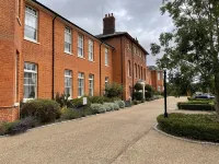 Luxurious Private One Bedroom Apartment in Braintree with Free Parking Near City Centre
