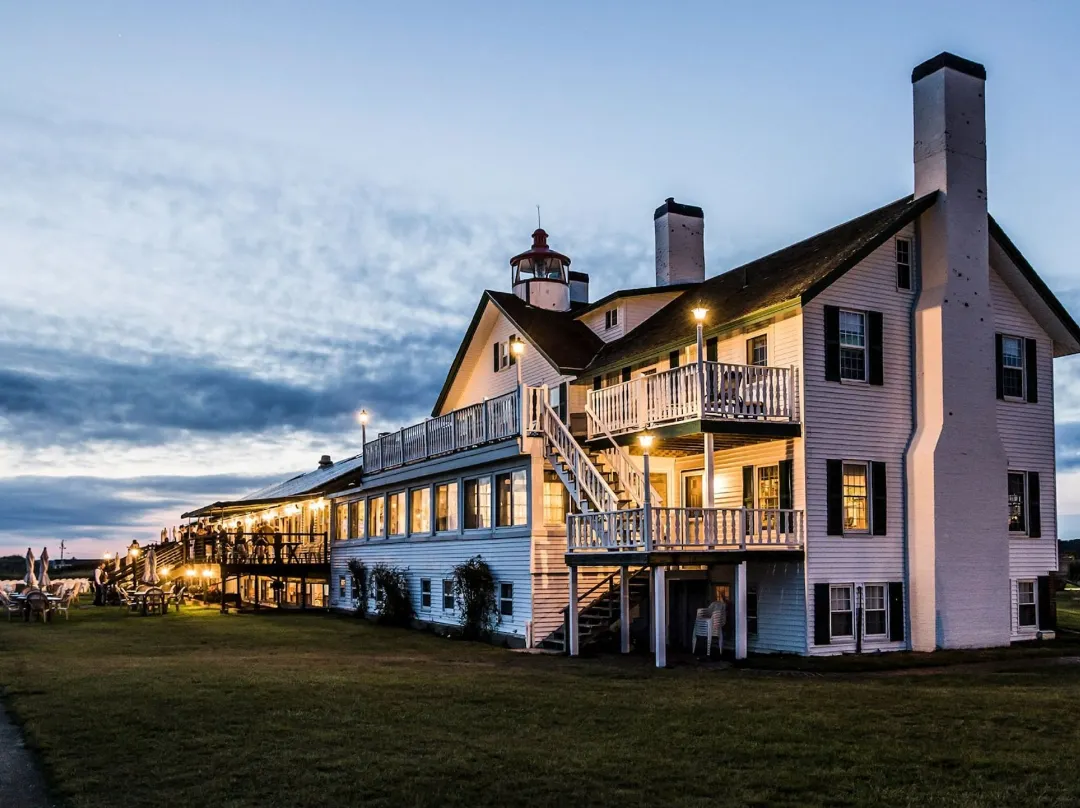 Lighthouse Inn Cape Cod - Cape Cod, MA