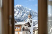 Chalet Falorie Hotels in San Vito di Cadore