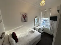 Ocean Road Rooms Hotels in South Shields