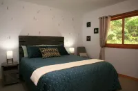 The Burgundy Dream Bed and Breakfast Hotels in Fall River