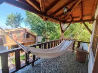 La Casa del Arbol Hotels in Тумбако
