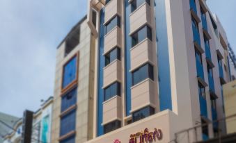 Hotel Grand Sabarees