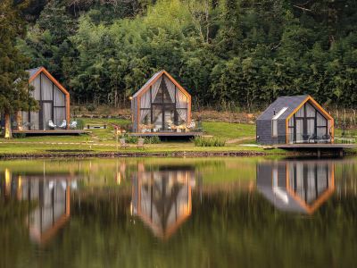 Celeiro Lake Village