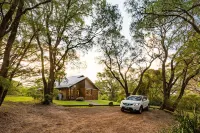 William Bay Cottages - parking