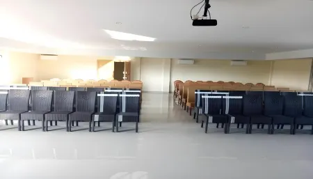 MJs Hotel Отели в г. Talang Bakung