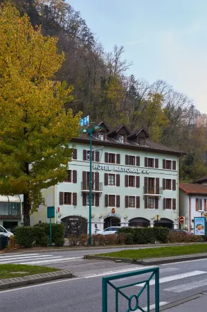 Cit'Hôtel le National Отели в г. Танэнж