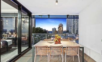 Circle on Cavill - Self Contained & Privately Managed Apartments - Wow Stay