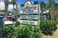 Condo w/ Pool 2BR Close to beach Free WiFi