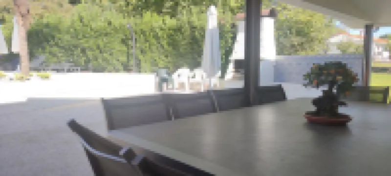 六卧室房屋 - 可住12人 - 泳池，燒烤設施，桌球桌