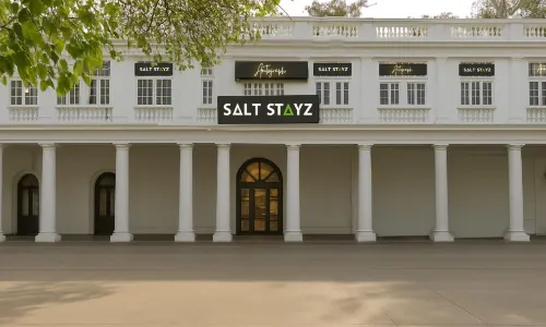 Saltstayz Autograph - Connaught Place